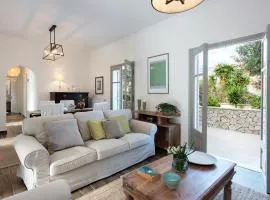 Verde Olive Three-Bedroom Holiday Home by Konnect