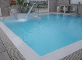 APARTAMENTOS ERMITA PLAZA