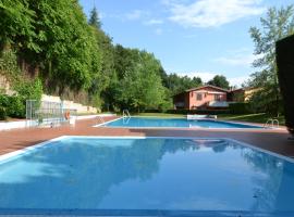 Rosalinde House, отель в городе Кола-ди-Лацизе