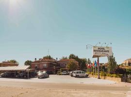 Hotel Doña Carmen, hotel di Tordesillas