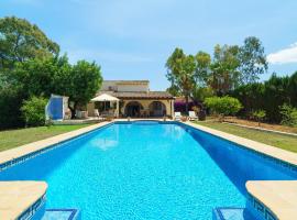 La Xara Villa Sleeps 6 Pool Air Con WiFi, khách sạn ở La Jara