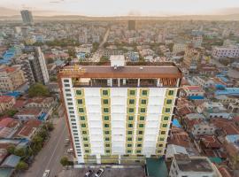 Gold Leaf Hotel: Mandalay şehrinde bir otel