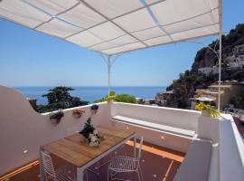 CASA BAKER luxury apartment, hotel mewah di Positano