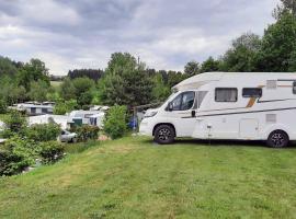 Camping Haus Seeblick, hotel with parking in Gütenland