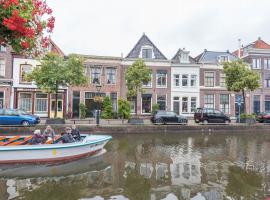 Appartement in monumentaal woonhuis, apartamento en Alkmaar