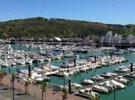 VILLA CATHY DUPLEX PLEIN SUD VUE PORT avec PISCINE INTERIEURE CHAUFFÉE