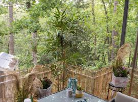 CHALET MAAIKE, hotel v destinaci Durbuy