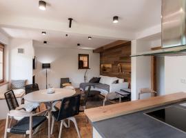 Tromeja、ラテツェのホテル