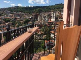 Hotel Stambolov, hotel a Veliko Tŭrnovo