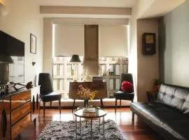 1312 Premier private apartment four guests downtown