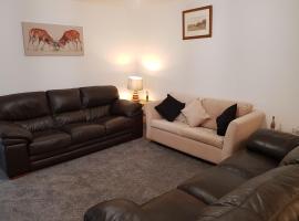 Pleasant Point Holiday Cottages, מלון בRosemarkie
