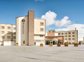 Ramada By Wyndham Cappadocia, hotel v destinaci Ortahisar