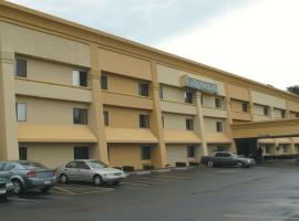 La Quinta by Wyndham Jackson, hotel near McKellar-Sipes Regional - MKL, Jackson