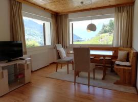 Chalet Waldrand, hotel v destinaci Inden