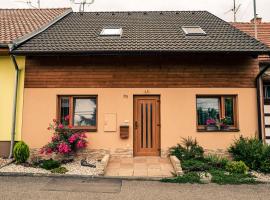 Domeček U Léni, дом для отпуска в городе Вельке-Павловице