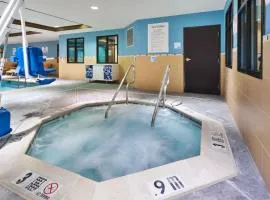 Holiday Inn Express Hotel & Suites Warminster-Horsham by IHG
