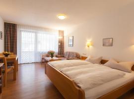 Rustikales Apartment 35qm mit Balkon Nähe Freiburg, hotel i Simonswald