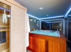 MickeyRelax - House Spa Sauna next Disneyland Paris, hotel cu parcare din Villeneuve-le-Comte