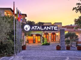 Atalante Hotel, hotel v mestu Kas