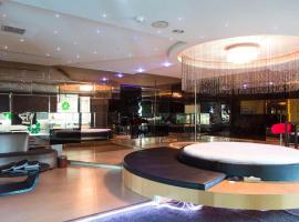 All-Ur Boutique Motel-Ping Tung Branch, hotel i Pingtung