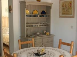 le bien placé, Hotel in Salernes