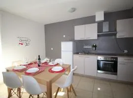 Apartments "Sun-Mauro" - suitable for groups of people