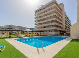 Trendy Apt. Puerto Banús (Free Parking & Pool) - RDR208, hotel in Marbella