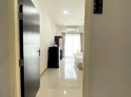 Re Riva โรงแรมในBan Bang Bamru