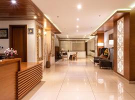 Nawanshahr में, होटल Grand Hotel Nawanshahr