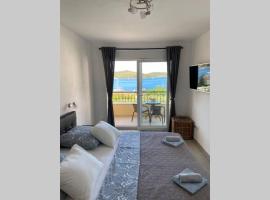 A lovely and cozy room with a breathtaking view 2, ubytování s možností vlastního stravování v destinaci Vis