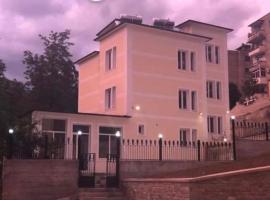 R Hotel, hotel v destinaci Zhaban
