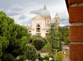 Hotel Donnini, готель в районі Santa Maria degli Angeli, у місті Ассізі