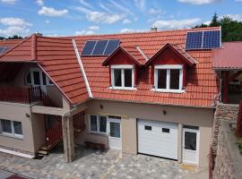 Bé-La 2 Vendégház, hotel em Szomolya