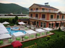 Colombo Hotel, hotel in Elbasan