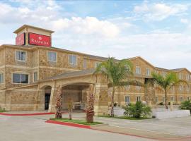 Ramada by Wyndham South Waco – hotel w mieście Hewitt