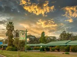 Deniliquin Country Club Motor Inn