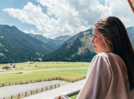 Tillga Glück - 4 stars, hotel v destinaci Obertilliach