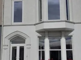 Mervue Apartment, 4 Causeway View, Portrush