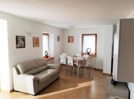 Appartamento Rosina, per 4/6 persone. In centro, apartment in Coredo