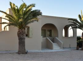Olive Villa, New renovation, Entire House, hotel in Kamari