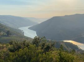 Quinta da Casa Cimeira, Guest House, Wines & Food, chalupa v destinaci Valença do Douro