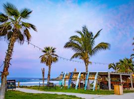 Cerritos Surf Town - Beach Front Property, hotell i El Pescadero