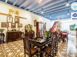 WOO Gallery & Boutique hotel, hotel ve městě Phuket