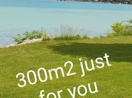 Cosy Lake cottage, 300m2 lake area just for you !