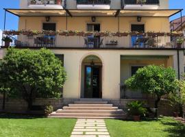 B&B Villa Dall'Agnola, hotel in Garda