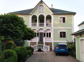 Дом на Одесской ул., gazdă/cameră de închiriat din Ciornomorsk