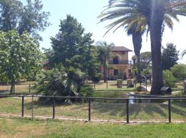 Hotel Villa dei Butteri - Aprilia, hotel v destinaci Casale di Padiglione
