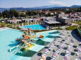 Sisan Family Resort: Bardolino'da bir otel