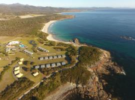 White Sands Estate, resort in Falmouth