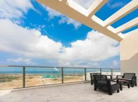 Penthouse Sunset Balcony by Sea N' Rent